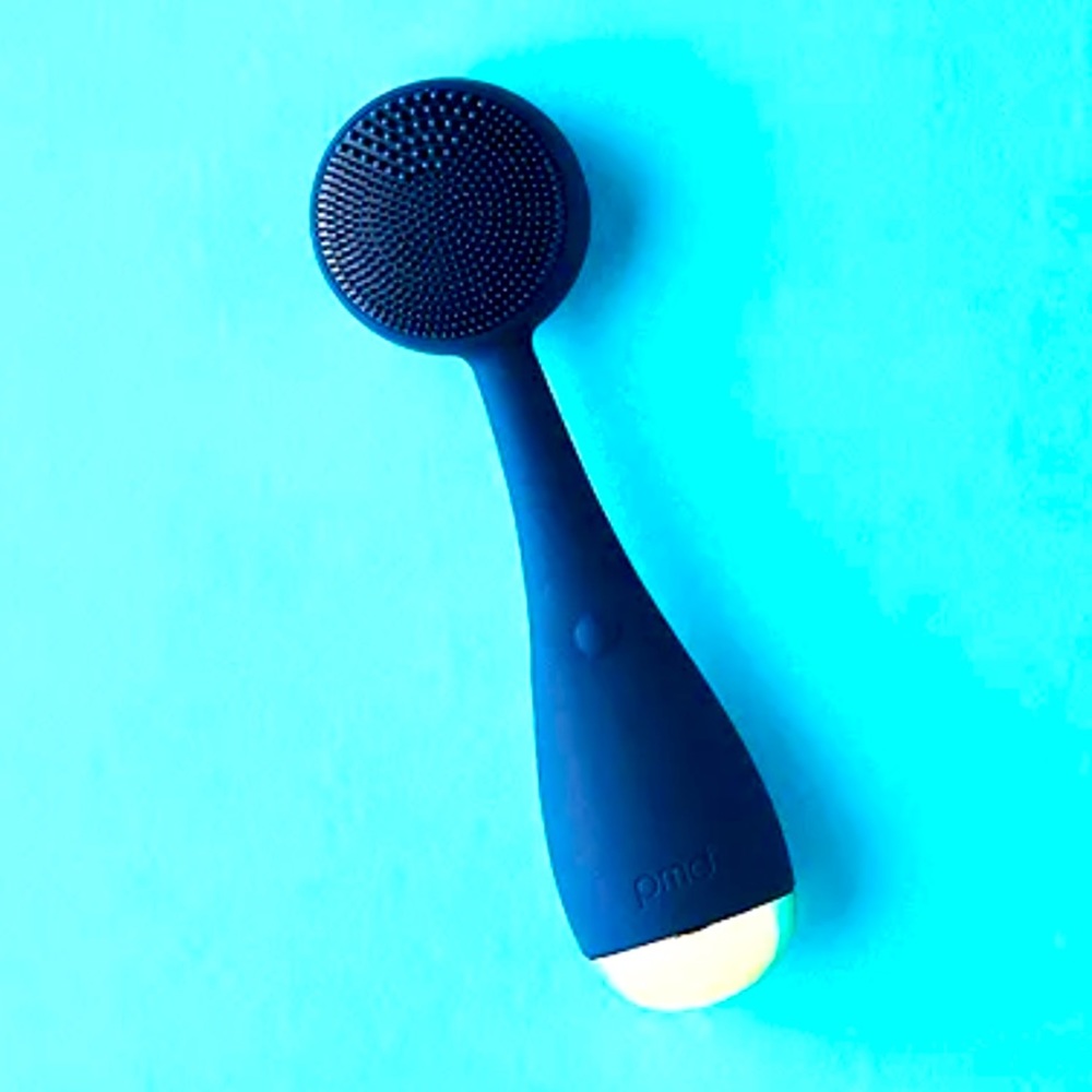 PMD clean cleansing brush. New in box. Navy color